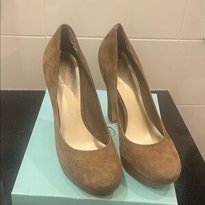 Elegant Brown Suede Pumps